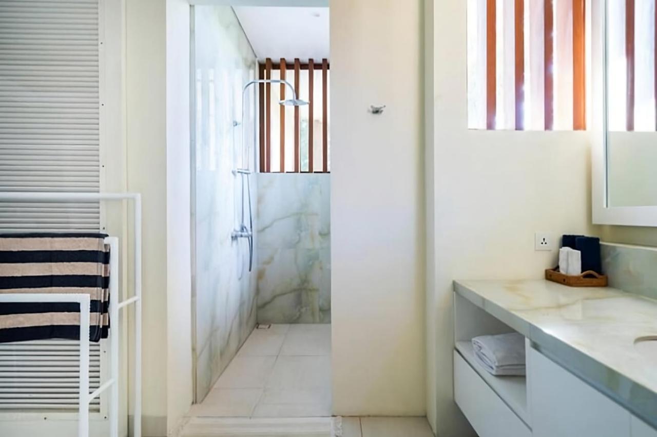 Raaga Samudra Villa Падангбай Екстериор снимка